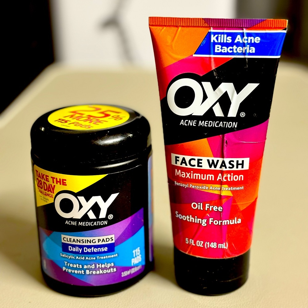 Bundle oxy acne cleaner + pads